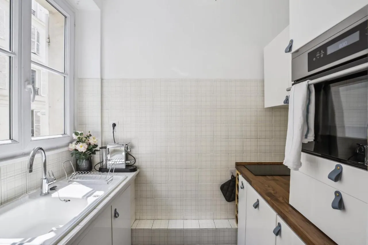 Apartment Trocadero & Eiffel Tower - Cityapartmentstay Paris France
