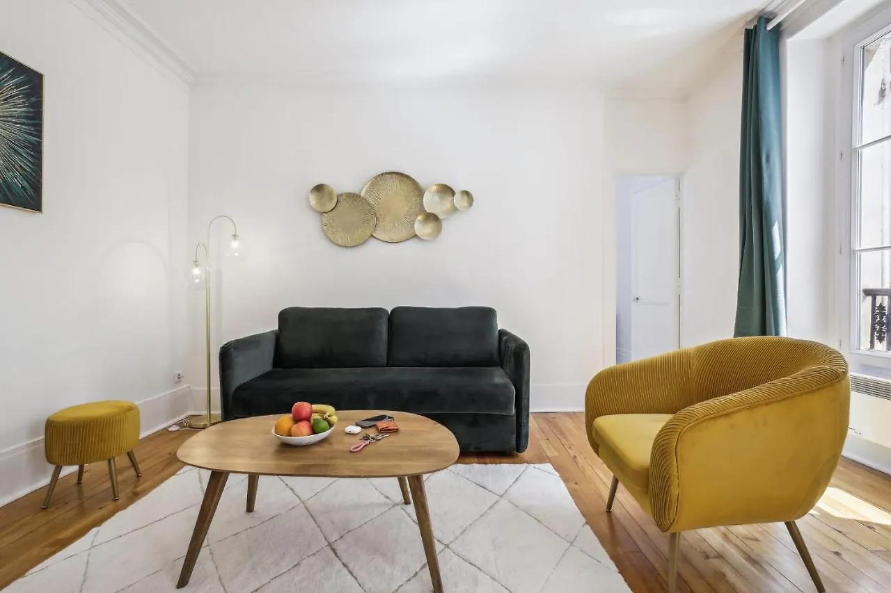 Trocadero & Eiffel Tower - Cityapartmentstay Paris 0*,  France