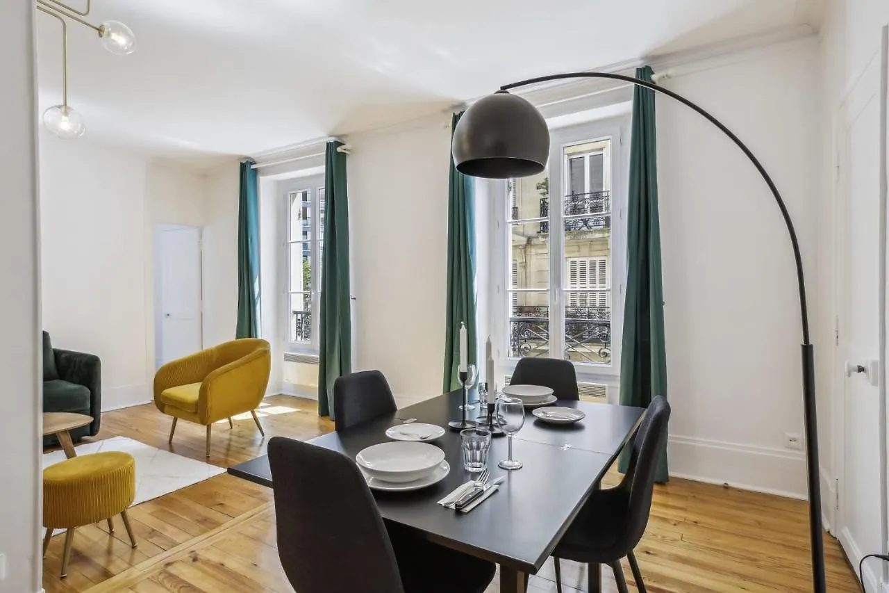 Trocadero & Eiffel Tower - Cityapartmentstay Paris Apartment